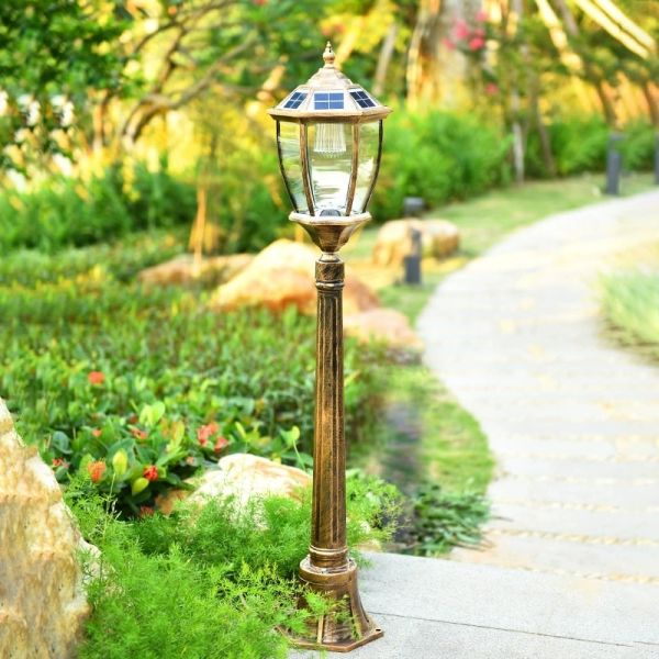 LED Solar Garden Light With IP67 Waterproof Motion Sensor for Garden Pathways