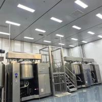 Système d'homogénéisation avec trois éléments de mélange indépendants pour la production d'émulsions cosmétiques