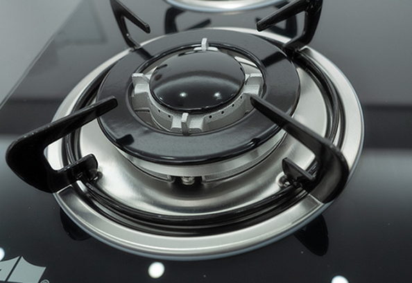 High Capacity 4 Burner Gas Cooktop Providing Even Heat Distribution and Simple Control Knobs Ideal for Restaurant Kitchens