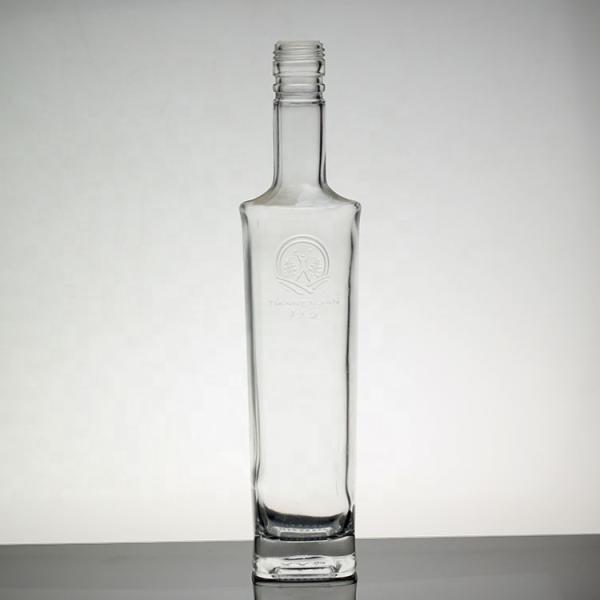 As Customized 500ml Glass Vodka Bottles With Screw Cap for Vodka Surface Handing