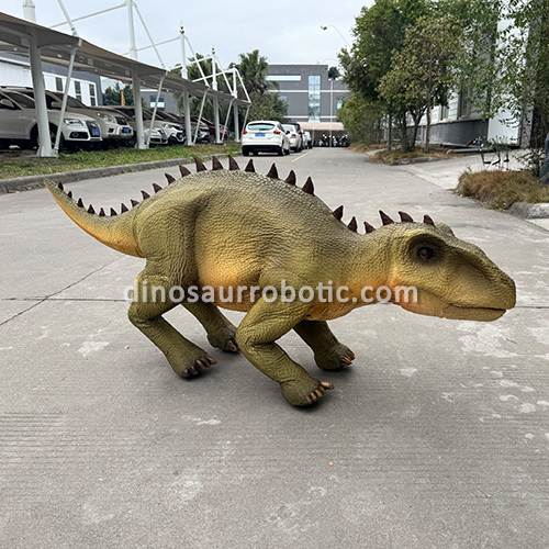 Realistic Dinosaur Robot