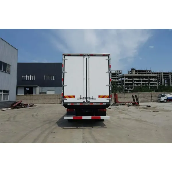 Hot Sale FAW 10t-15t 7.5meters Freezer Transport Refrigerated Refrigerator Van Truck