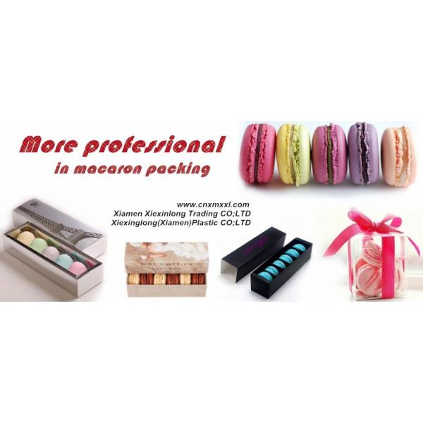 La pirámide de empaquetado del triángulo de la caja de Macaron forma la caja de empaquetado de la pequeña torta