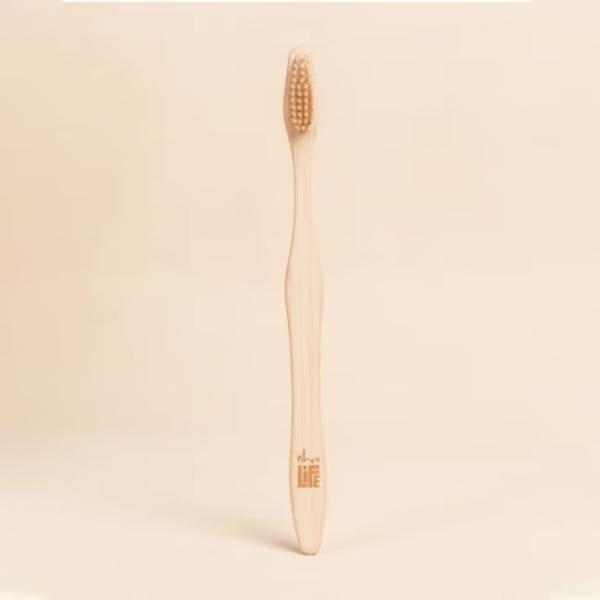 18*2.5 Cm Bamboo Toothbrushes Good For Oral Environment For All Kinds Of People