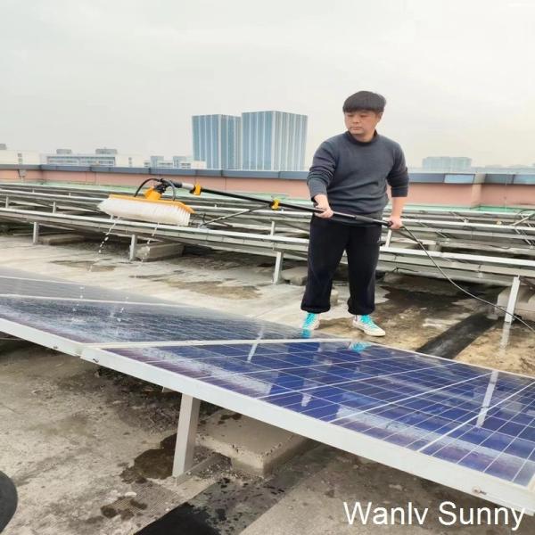 9.0 M Water Fed Handle Cleaning Brush Pump Connectable Version for Photovoltaic Farms