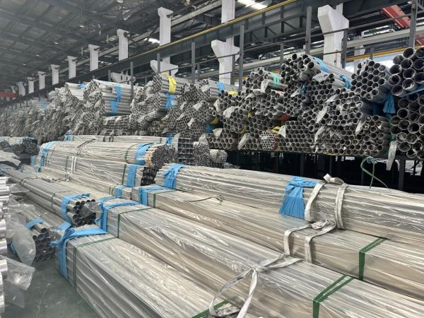 150mm Seamless Flexible Brushed Stainless Steel Pipe Tube 301 Materials