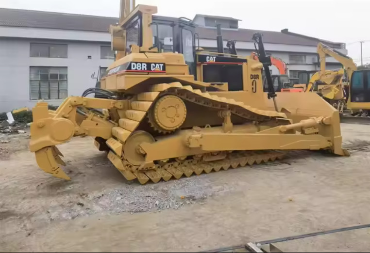 Использованный бульдозер CAT D8R обеспечить оптимальную производительность вашего бульдозера с оригинальными частями