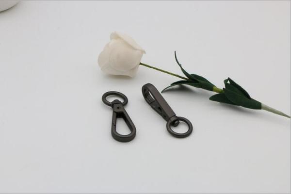 OEM bag fitting gunmetal color zinc alloy 13.3 mm hardware snap hook for straps