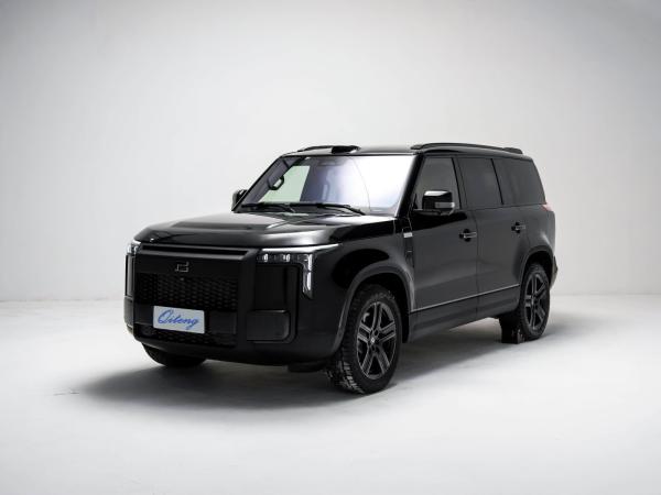 Ji Shi 01 Versão de 7 lugares Serviço profissional com SUV elétrico exterior preto