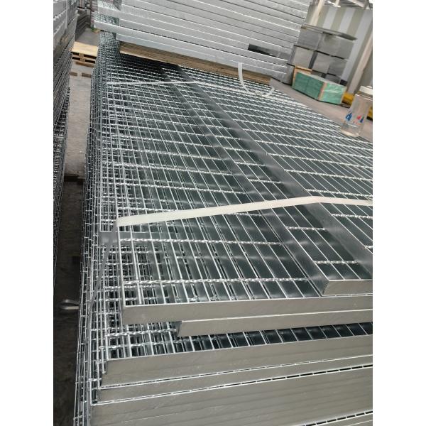 Long Lasting Performance Drainage Serrated Steel Grating 35mm Bearing Bar Spacing