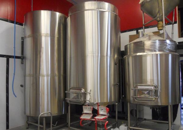 SS316 Fabrication Hot Liquor Tank Electric Temperature Control 8000L Hot Water Supply