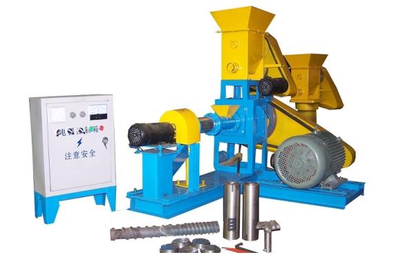 Dry Pet Food Extruder Animal Feed Pellet Machine Driven By 15KW Motor