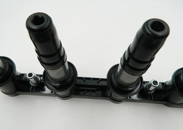 Rubber And Plastic Car Ignition Coil For Buick Hideo , Chevrolet Ignition Coil 55584745