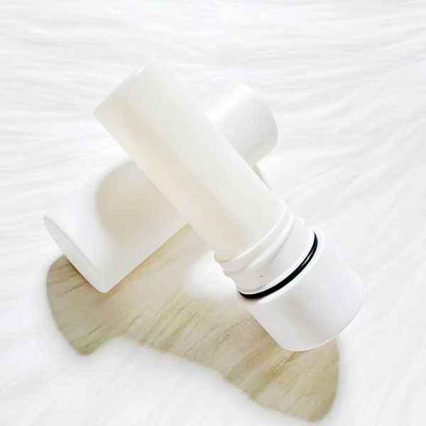 Flat Seal 3.5g Plastic Lip Gloss Tube Support Injection Color, Silk Printing and Hot Stamping Used for Cosmetic Package
