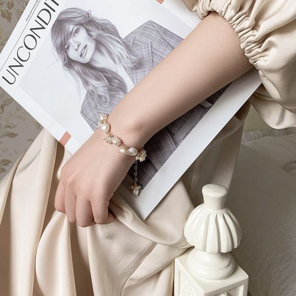 European and American Fashion Beaded Freshwater Pearl Temperament Retro Ladies Bracelet