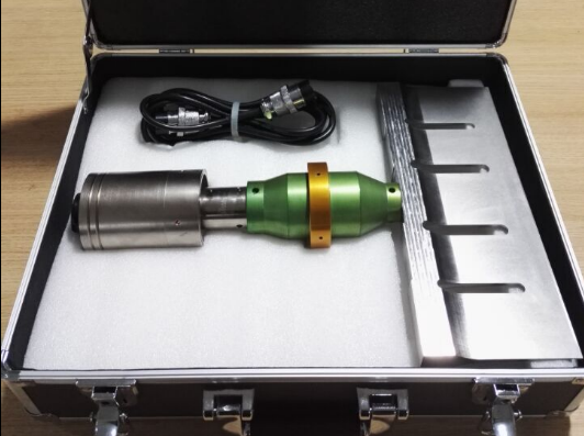 305mm Titanium Blade ultrasonic food cutter , cake cutting equipment