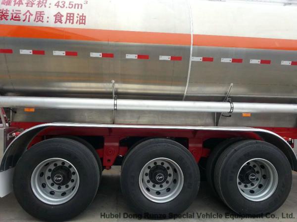 44m3 Aluminum Fuel Semi Trailer  3 Axle For Health Oil Transport  40T- 45Ton