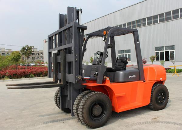 7 Ton Hydraulic Diesel Double Pallet Industrial Forklift Truck With 3360MM Min Turning Radius