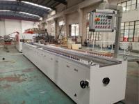 Máquina de extrusión de paneles para paredes de puertas de techo de PVC de plástico