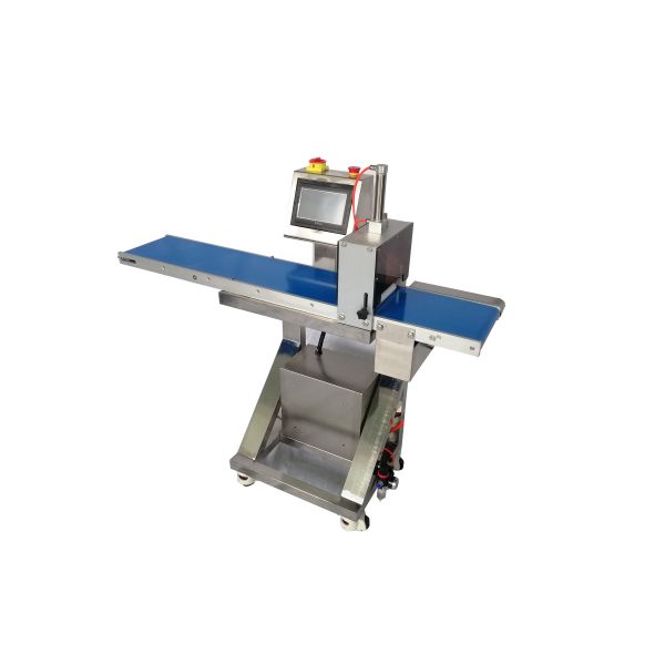 Automated Chicken Breast Dog Food Encrusting Line Cutter Tray Arranger