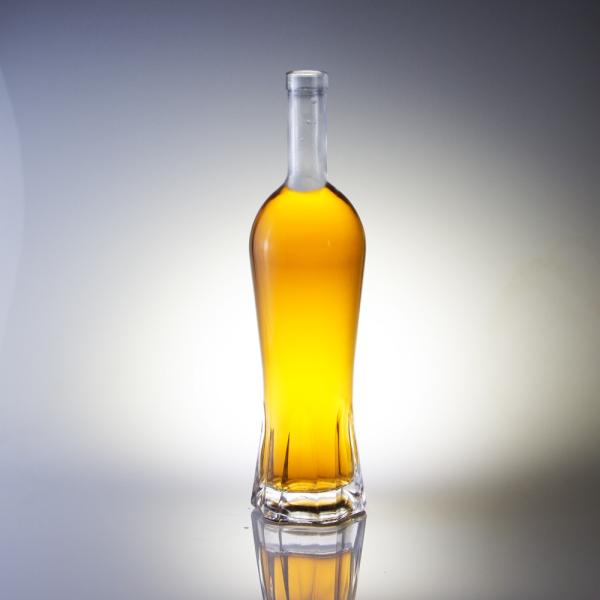 Garrafa de vidro personalizada de 750 ml Peso Material de base Vidro Garrafa de licor de vidro de 500 ml Para uísque
