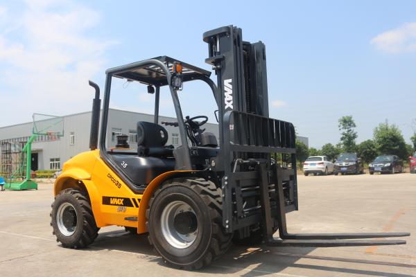 4x4 Rough Terrain Forklift 3.5 Ton Diesel Forklift Lifting Equipment