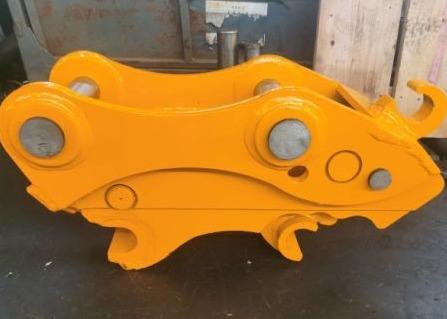 NM400 Hydraulic Quick Coupler For 5-15 Ton Excavator Komatsu