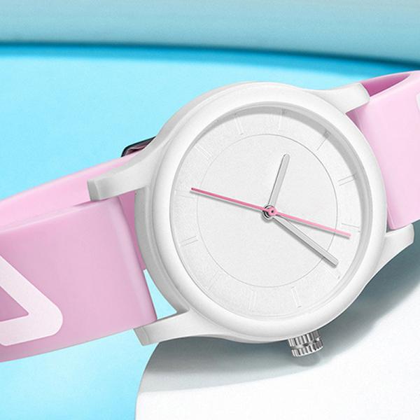 Casual Silicone Strap Watch Sports Wrist Watch 10mm Thickness Acrylic Mirror