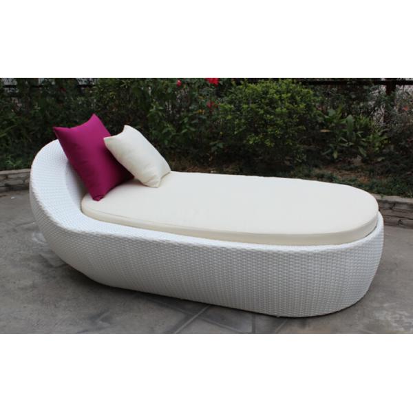 Outdoor rattan chaise lounger-16201