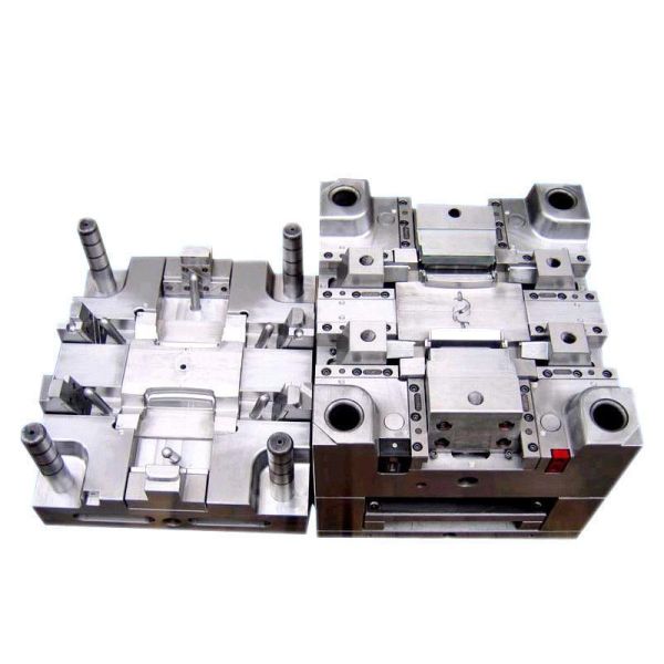 Polishing Automotive Plastic Injection Mold Shaping Mold Plastic Injection Mold Process for Automotive Part Fabrication