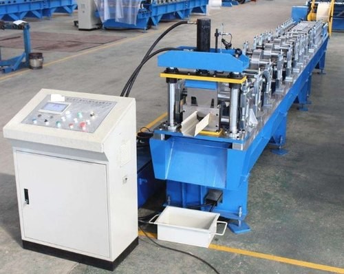 Agua de lluvia de Alumiumum que cubre el rollo inconsútil del canal que forma la máquina