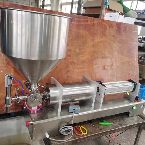 Efficient And Convenient Semi-Automatic Paste Filling Machine Accurate Filling To Enhance The Production Efficiency Of The Preferred Choice