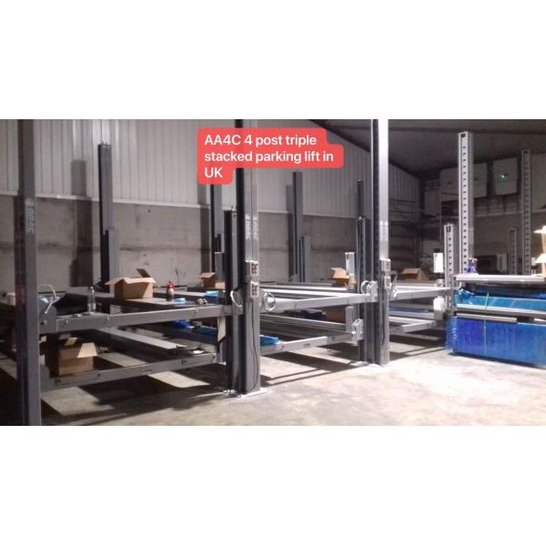 AA4C 4-постный тройной автомобильный парковочный лифт Четырехколонный парковочный лифт Многоуровневый автомобильный лифт