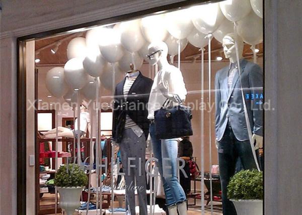 Customized Smooth Surface Balloon Fiberglass Statue Glossy White Color Painting