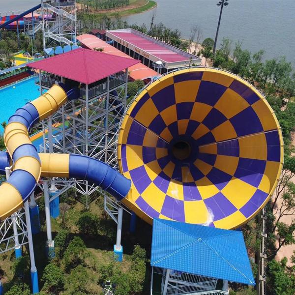 High-quality Glass Fiber Slides Are Used in Resorts, Swimming Pools, Outdoor Playgrounds and Scenic Spots Parks