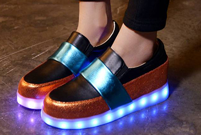 2018 Perfect Christmas Gift USB Charge Shoes