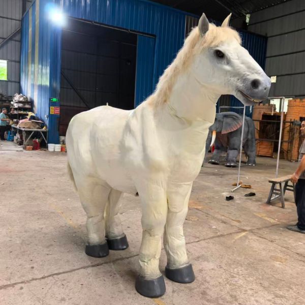 Customized Performance Realistic Animatronic Horse Animal Double Person Costume for Sale