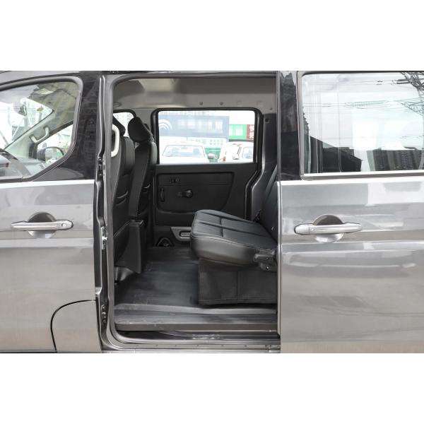 Mini Vans usadas de 9 asientos de marca china Jinbei Hiace Motor de gasolina con aire acondicionado