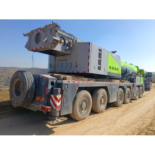 Used 2010 Zoomlion QAY180V633 180 Ton All Terrain Crane