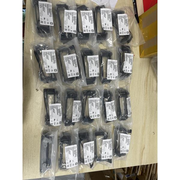 Harting 09 37 024 0301 База управления Нижний вход Sz24b База - панель с монтируемым соединителем Нижний вход