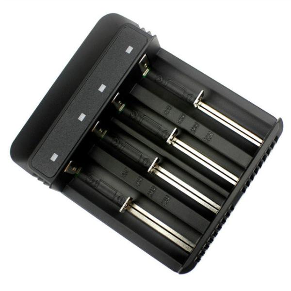 Plastic 3.7 V 18650 Lithium Ion Battery Charger 131mm*69mm*36mm Size