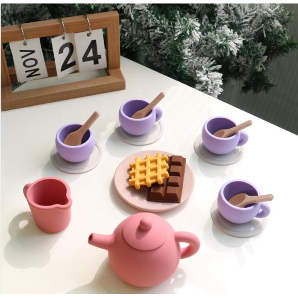 Latest Kids Toys BPA Free Food Grade 17pcs Set Silicone Cup Spoon Coast Dessert Teapot Toy Kit