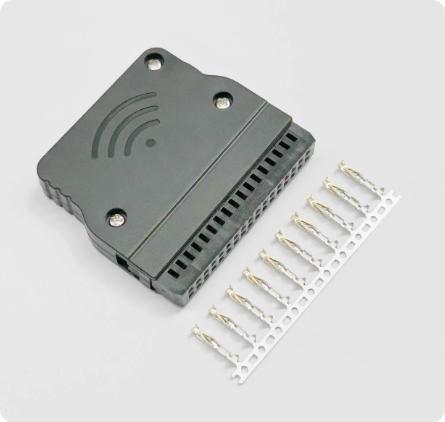 PLC Horn Plug Servo Motor Connector with 1000V Voltage Rating, Silver and Gold-plated Pins, Panel and Cable Mount Options