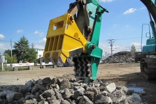 Excavator attachment demolition tools small rock crusher for sale