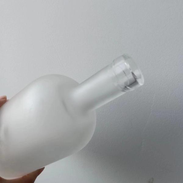 Rubber Stopper Sealing Type Transparent Frosted Glass Wine Bottles for Beverage 100ml 750ml 500ml