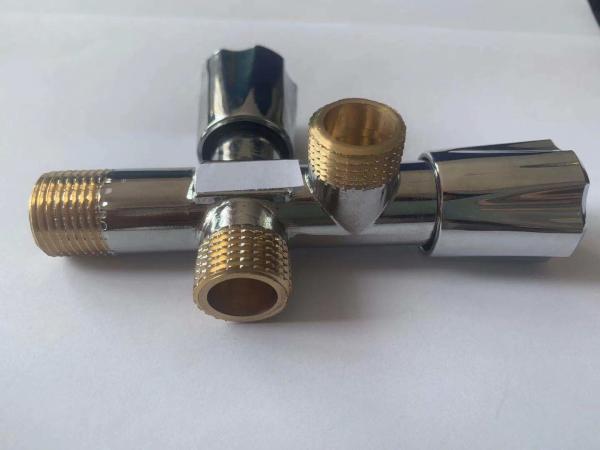 Modern Zinc Alloy Handle Brass Angle Valve 12 Bar Working Pressure