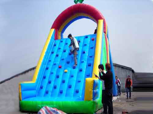 Inflatable Rocky Climbing Mountain In Inflatable Amusement Park