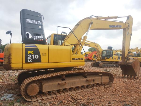                  Komatsu PC210-8 Excavator Japan Made Cheap Komatsu Machinery Track Digger PC200 PC210 PC220 PC230 PC240 High Quality on Sale             