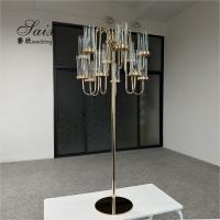 Novos candelabros de metal para candelabros de casamento
