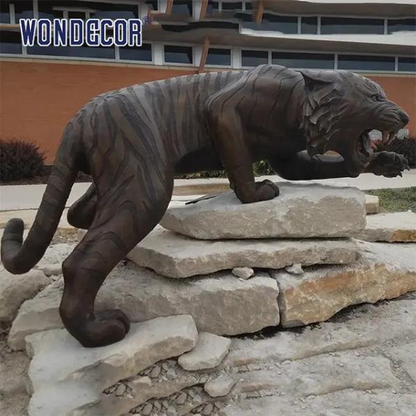 В натуральную величину ручной работы бронзовое украшение школы скульптуры тигра